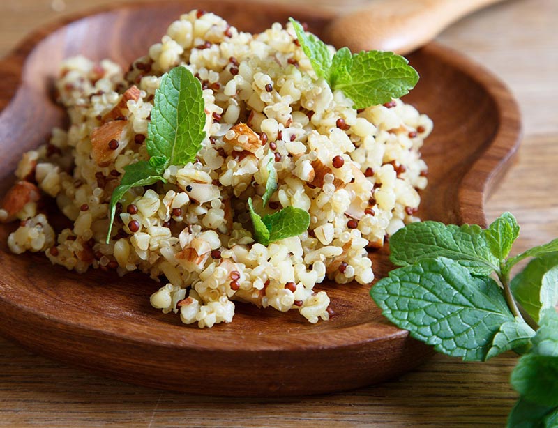 رژیم غذایی شکم شش تکه,غذاهای چربی سوز سریع,quinoa-grains-10-daily-habits-blast-belly-fat کینوا