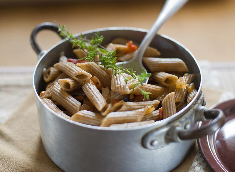 رژیم غذایی شکم شش تکه,غذاهای چربی سوز سریع,whole-wheat-pasta پاستا
